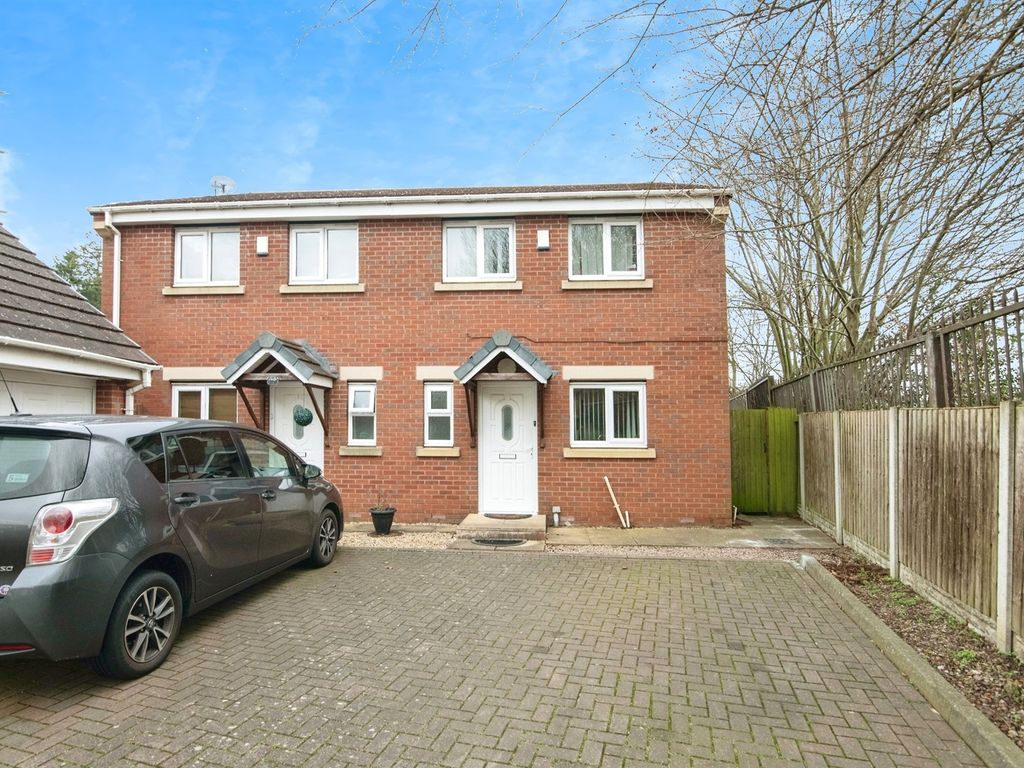 3 bed semidetached house for sale in Griffiths Road, West Bromwich B71