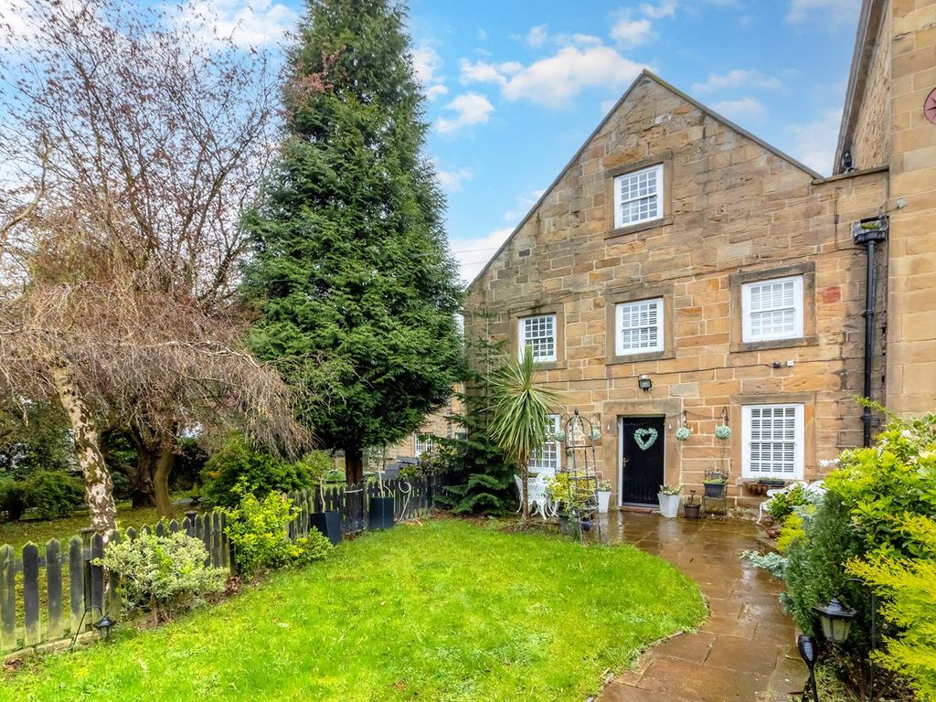 4 bed property for sale in Tudor House, Darley Cliffe, Kingwell Road