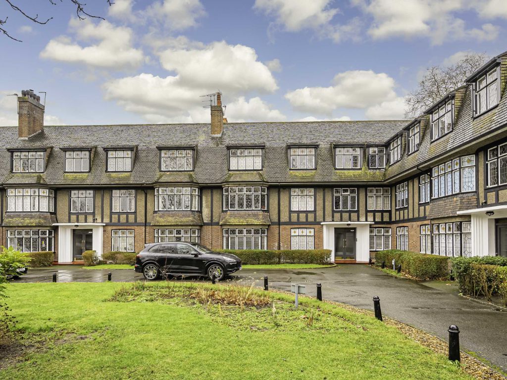 2 bed flat for sale in Cambridge Park, Twickenham TW1, £649,950 Zoopla