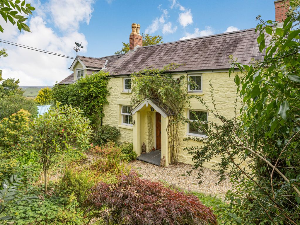 3 bed detached house for sale in Y Forlan, Heol Smyrna, Llangain