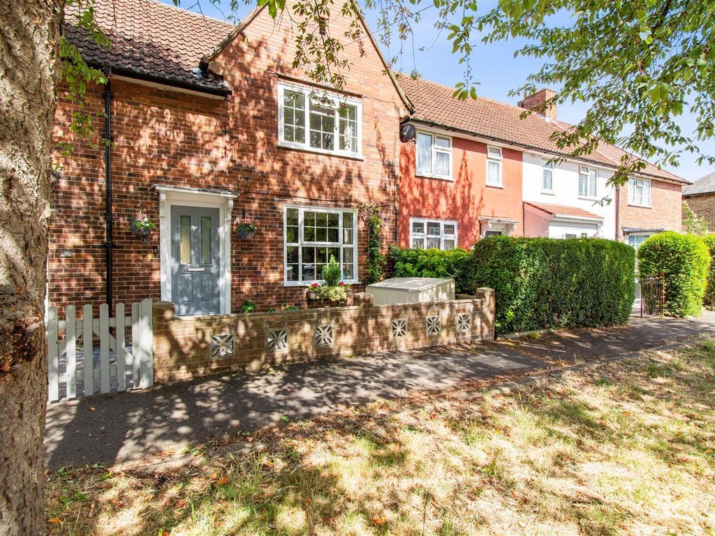 3 bed property for sale in Bayham Road, Morden SM4 Zoopla