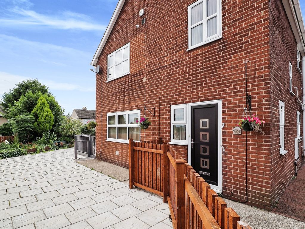 4 bed detached house for sale in New Street, Mapplewell, Barnsley S75