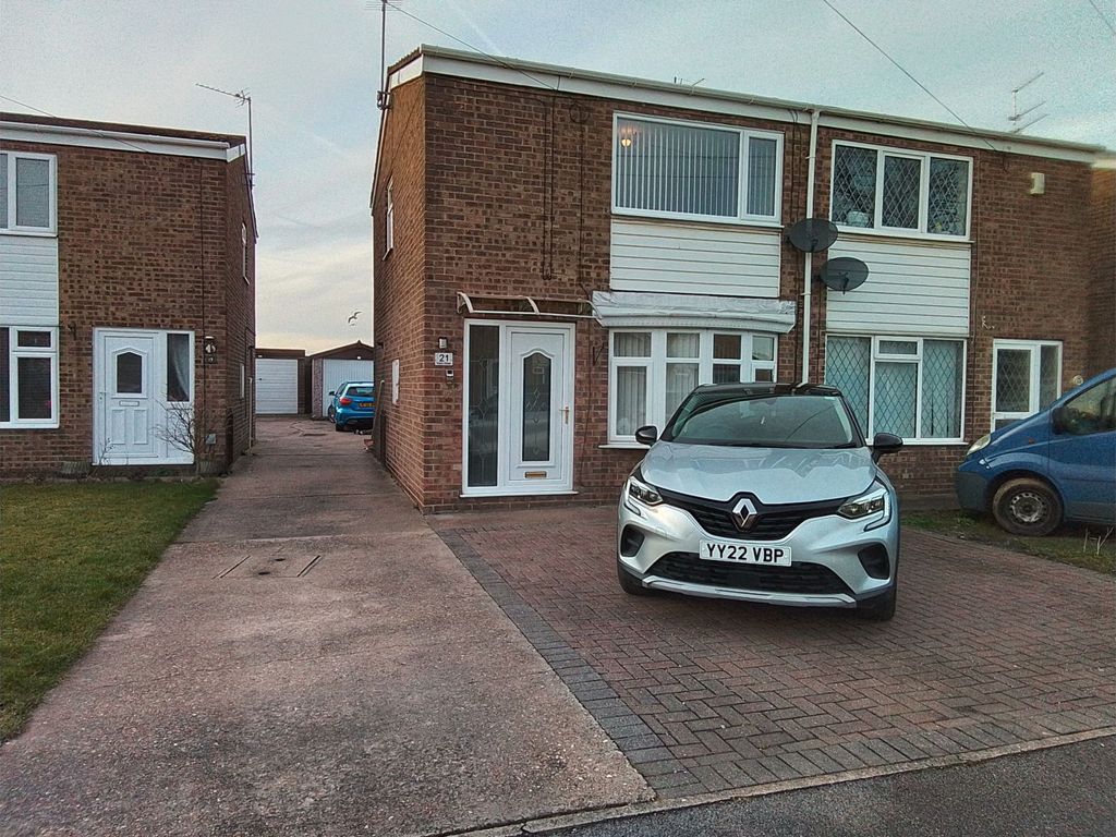 2 bed semidetached house for sale in Truro Close, Hull HU7, £130,000