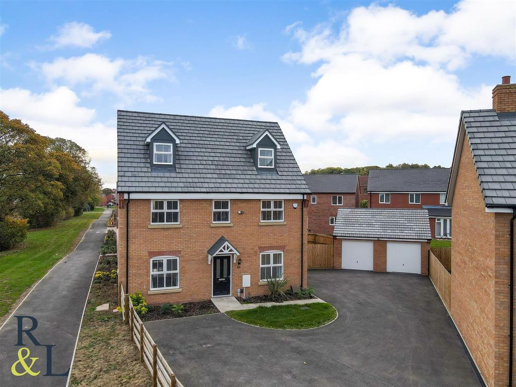 5 bed detached house to rent in Wooster Close, Edwalton, Nottingham