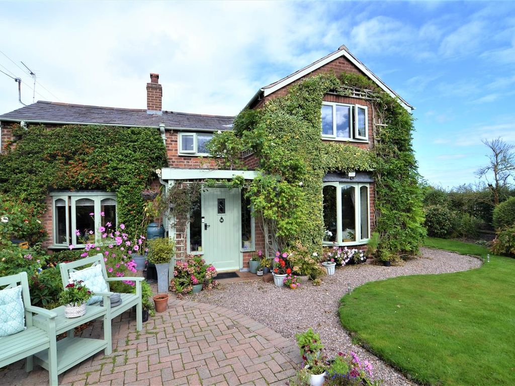 3 bed detached house for sale in Spring Cottage, Oldcastle Lane, Malpas