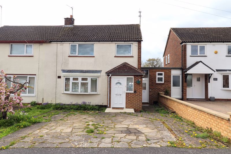 3 bed semidetached house for sale in Conway Crescent, Bletchley