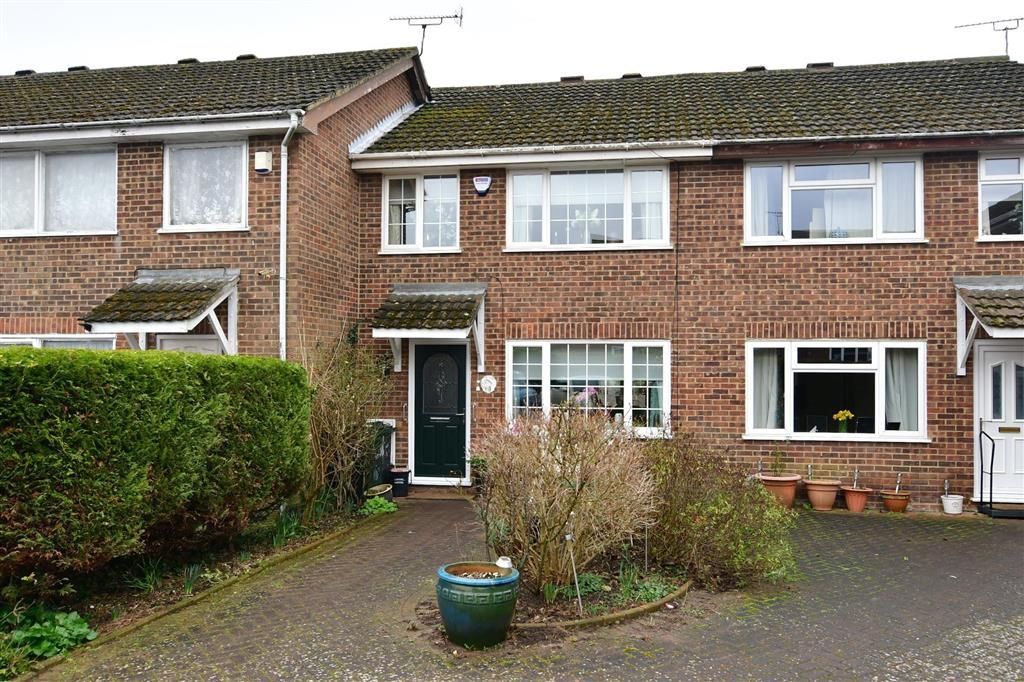 3 bed terraced house for sale in Viburnum Close, Ashford, Kent TN23