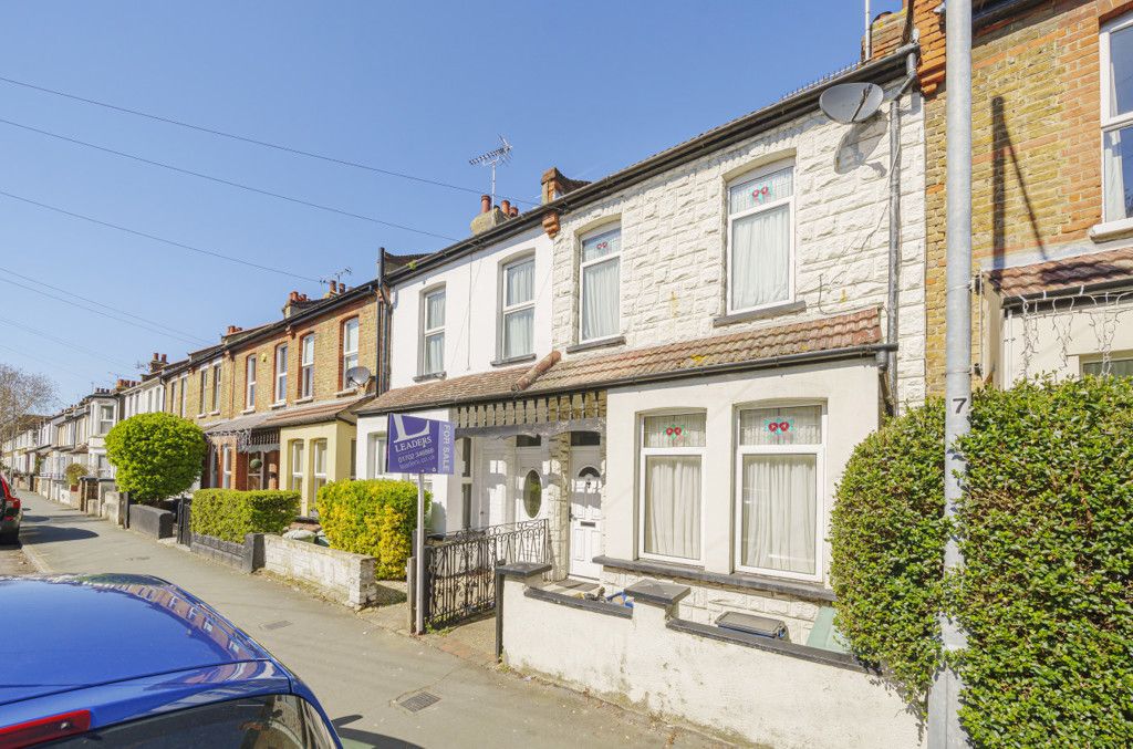 3 bed terraced house for sale in North Avenue, SouthendOnSea, Essex
