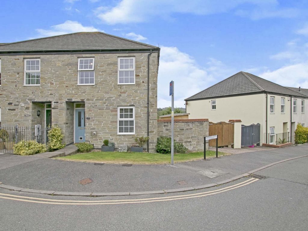 4 bed end terrace house for sale in Newbridge Lane, Truro TR1, £425,000