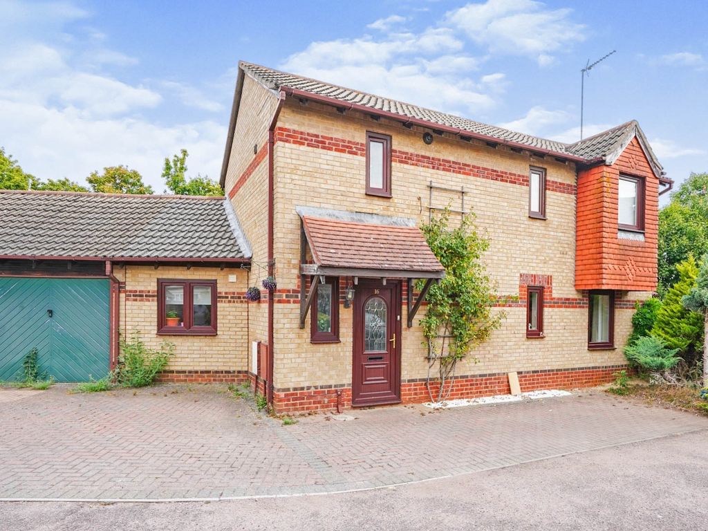 4 bed detached house for sale in Spruce Drive, Bicester OX26 Zoopla