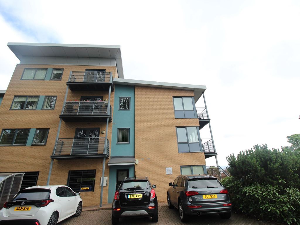 2 bed flat for sale in Brunton Lane, North Gosforth, Newcastle Upon
