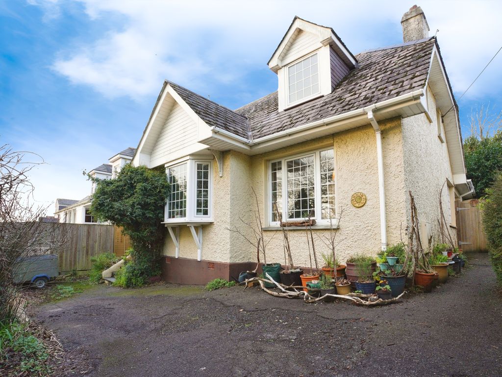 4 bed detached house for sale in Launceston Road, Bodmin, Cornwall PL31