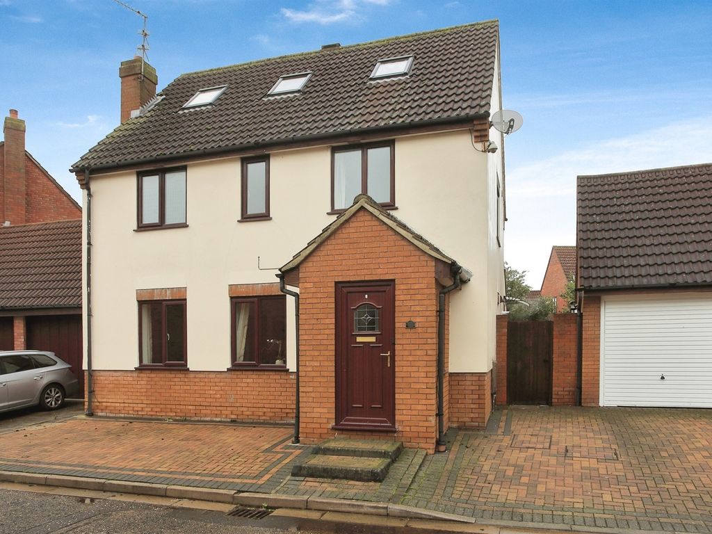 5 bed detached house for sale in Canonsfield, Werrington, Peterborough