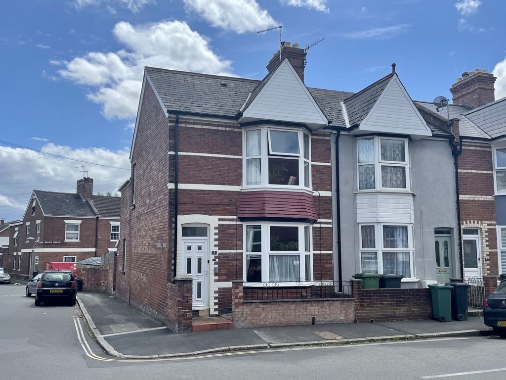 3 bed end terrace house for sale in Ferndale Road, St.Thomas EX2 Zoopla