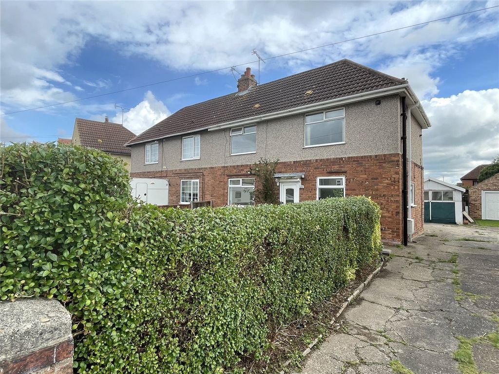 3 bed semidetached house to rent in Williams Street, Langold, Worksop