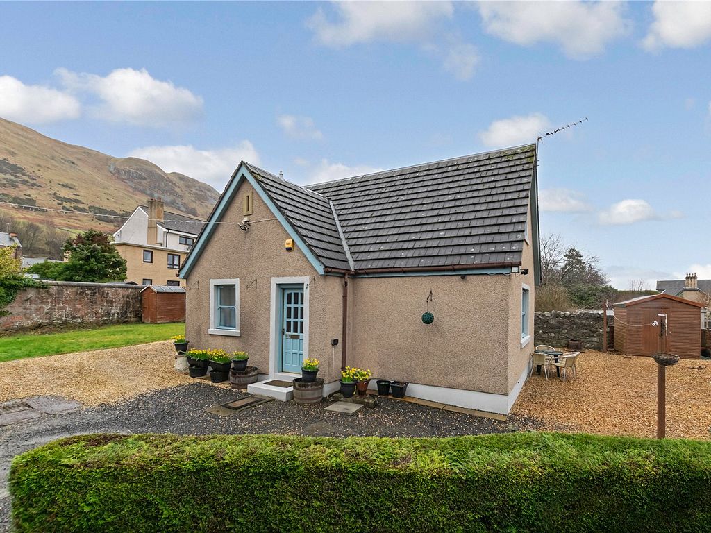 3 bed detached house for sale in Upper Mill Street, Tillicoultry