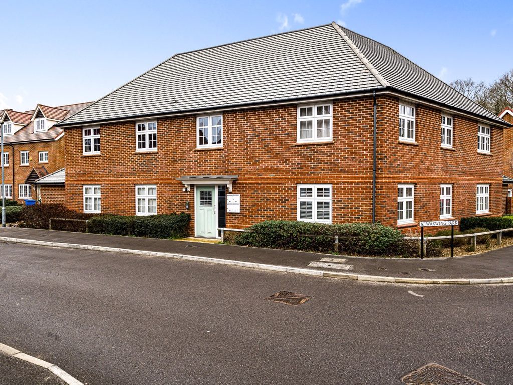 1 bed flat for sale in Barn Owl Drive, Bracknell, Berkshire RG12 Zoopla