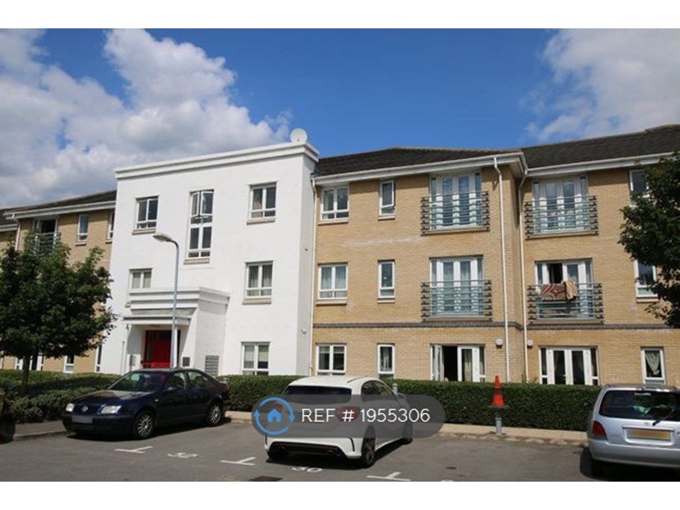 2 bed flat to rent in Sovereign Heights, Colnbrook SL3, £1,425 pcm Zoopla