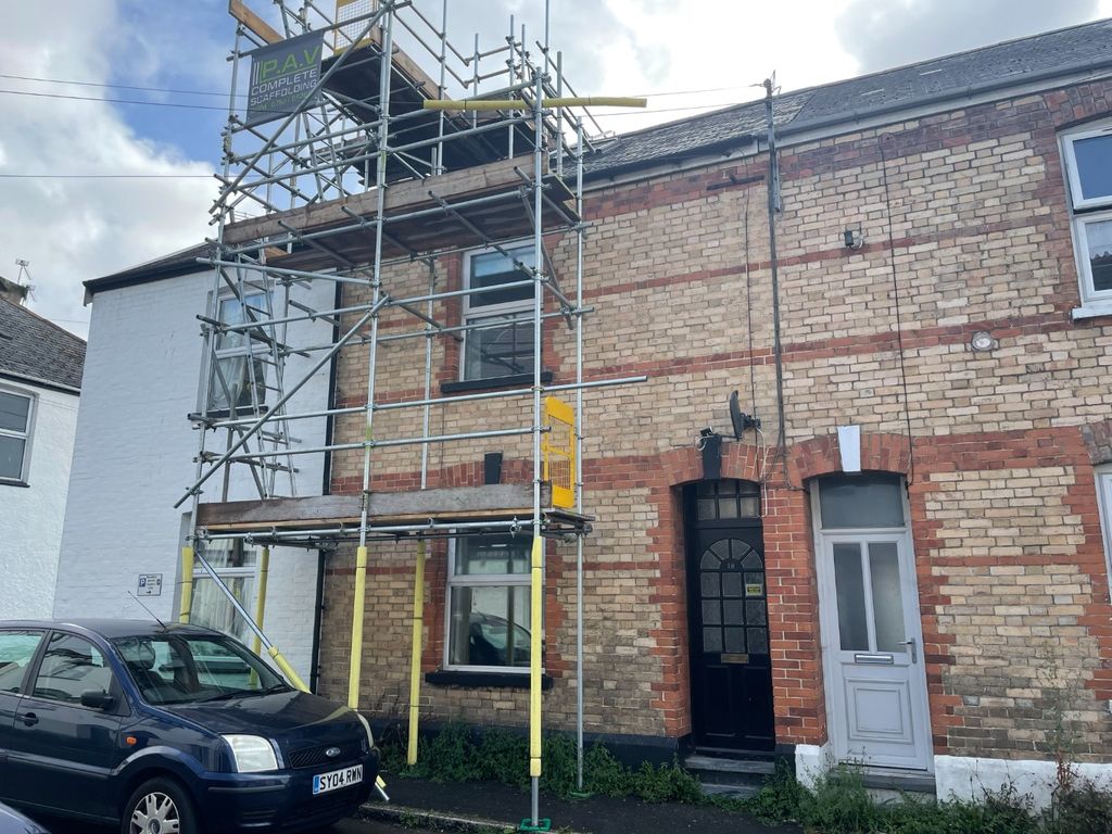 3 bed terraced house to rent in Richmond Street, Barnstaple EX32, £950