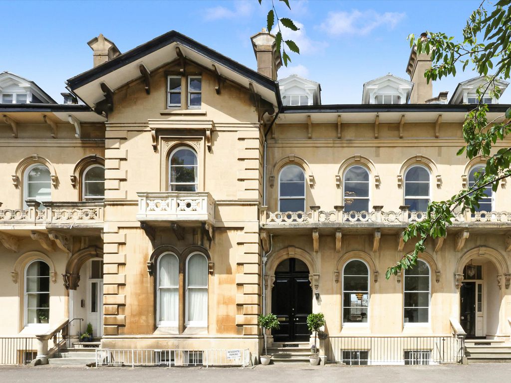 5 bed terraced house for sale in Lypiatt Terrace, Cheltenham