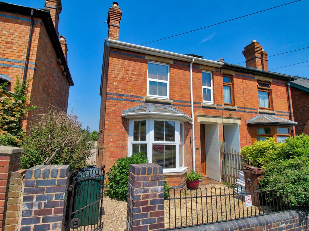 3 bed semidetached house for sale in Pound Bank Road, Malvern WR14