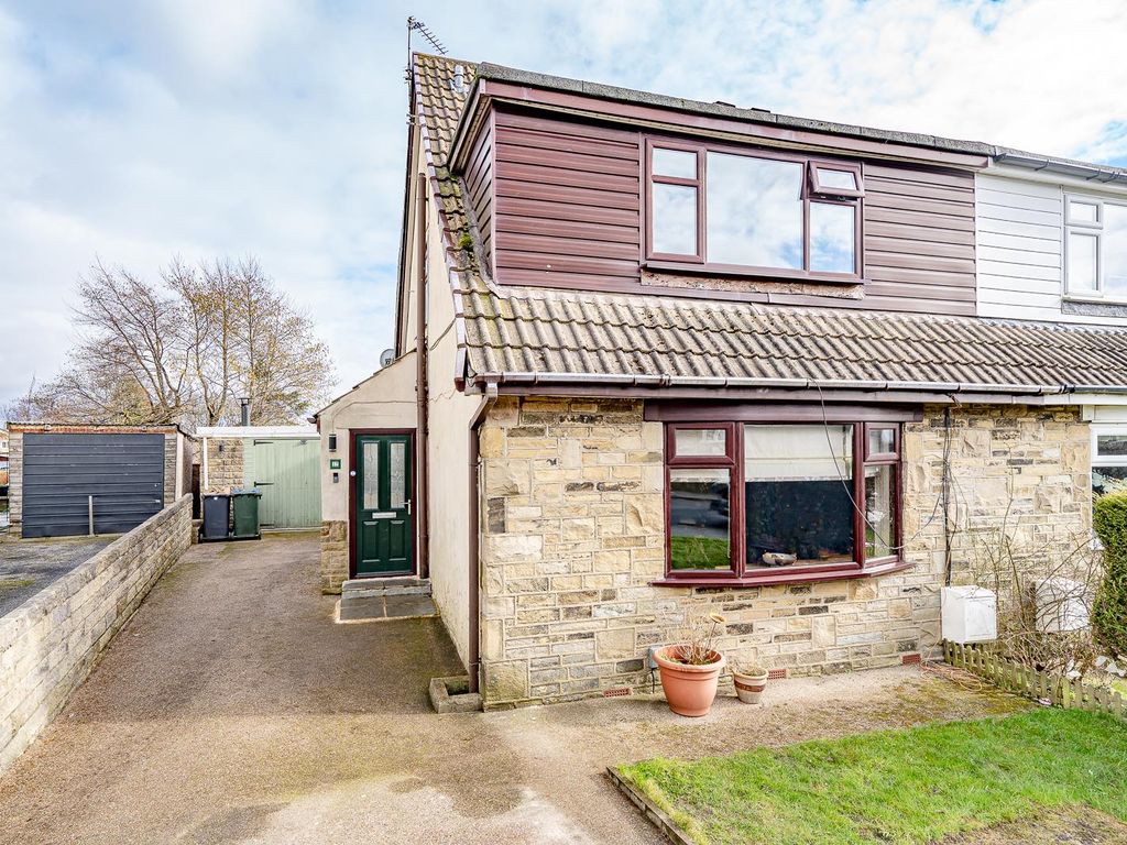 3 bed semidetached house for sale in Leaside Drive, Thornton, Bradford