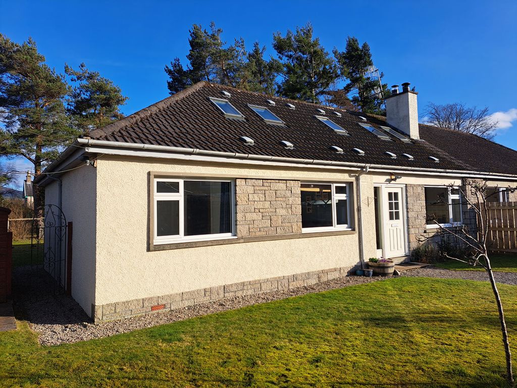 5 bed semidetached house for sale in Craig Na Gower Avenue, Aviemore