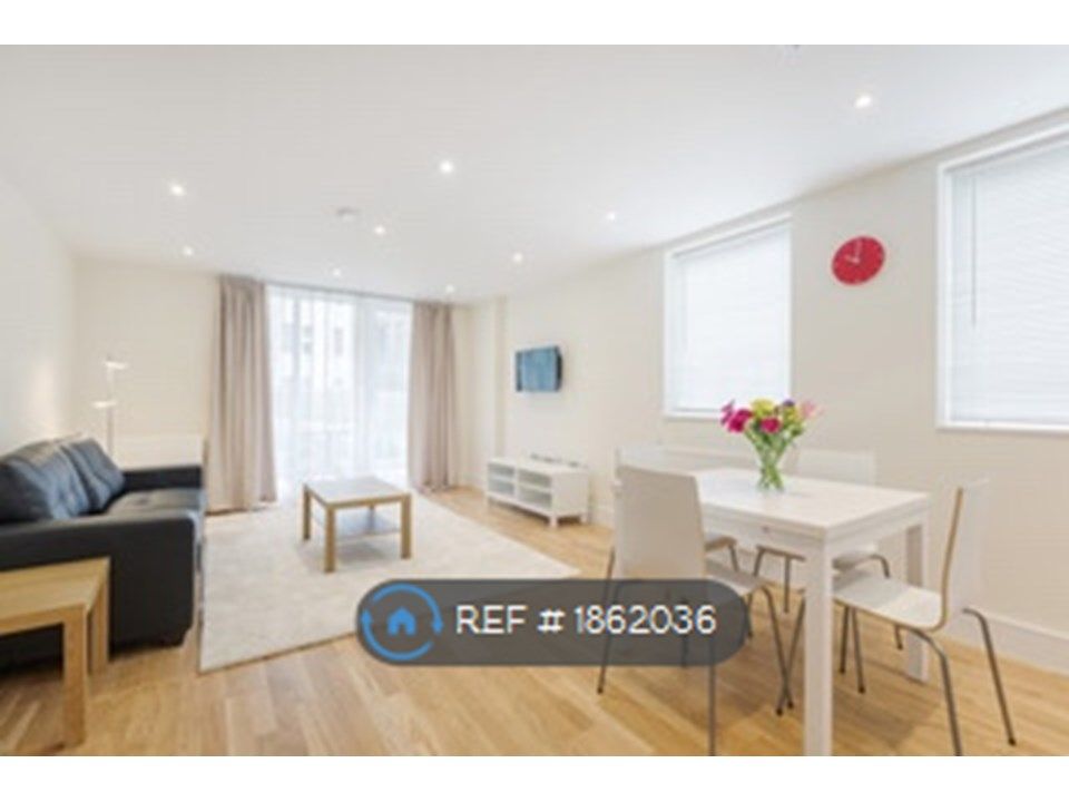 3 bed flat to rent in St. Annes Street E147Qb, London E14, £3,250 pcm