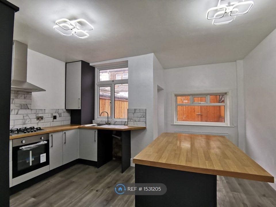 2 bed terraced house to rent in Lytton Street, Burnley BB12 Zoopla