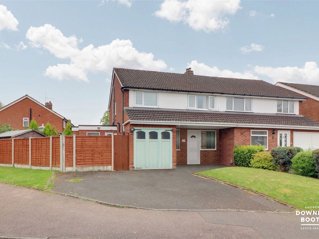 3 bed semidetached house for sale in Rocklands Crescent, Lichfield