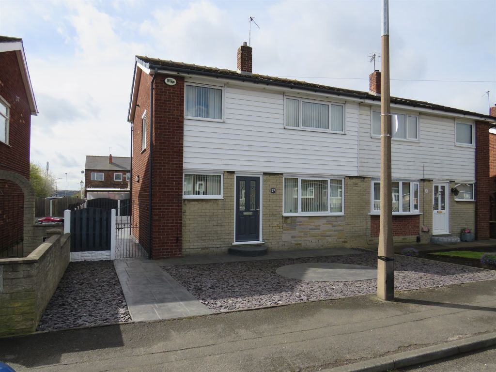 3 bed semidetached house for sale in Victoria Road, Parkgate