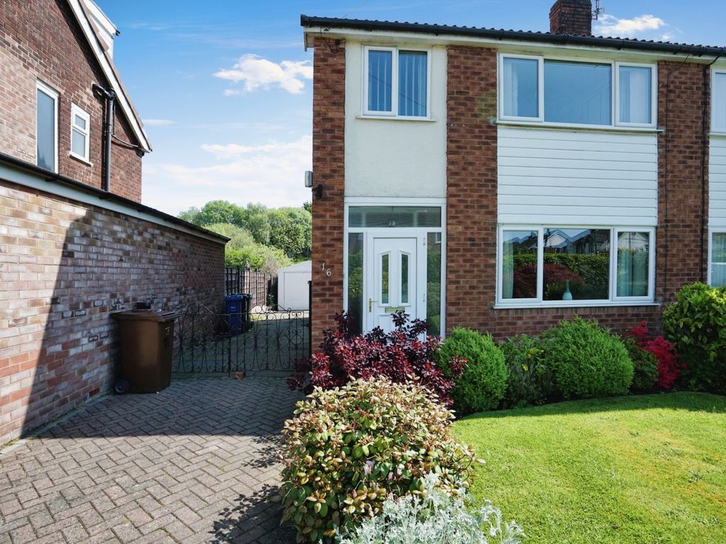 3 bed semidetached house for sale in Leyton Drive, Bury BL9, £240,000