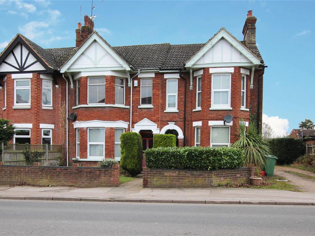 2 bed to rent in Heath Road, Leighton Buzzard LU7, £1,050