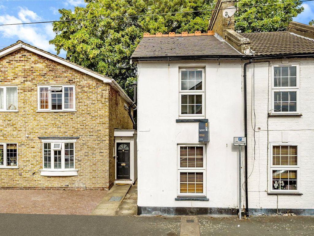 2 bed end terrace house for sale in Staines, Surrey TW18 Zoopla