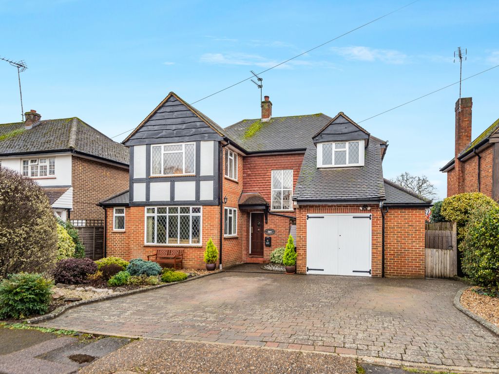 4 bed detached house for sale in Knowle Park, Cobham KT11 Zoopla