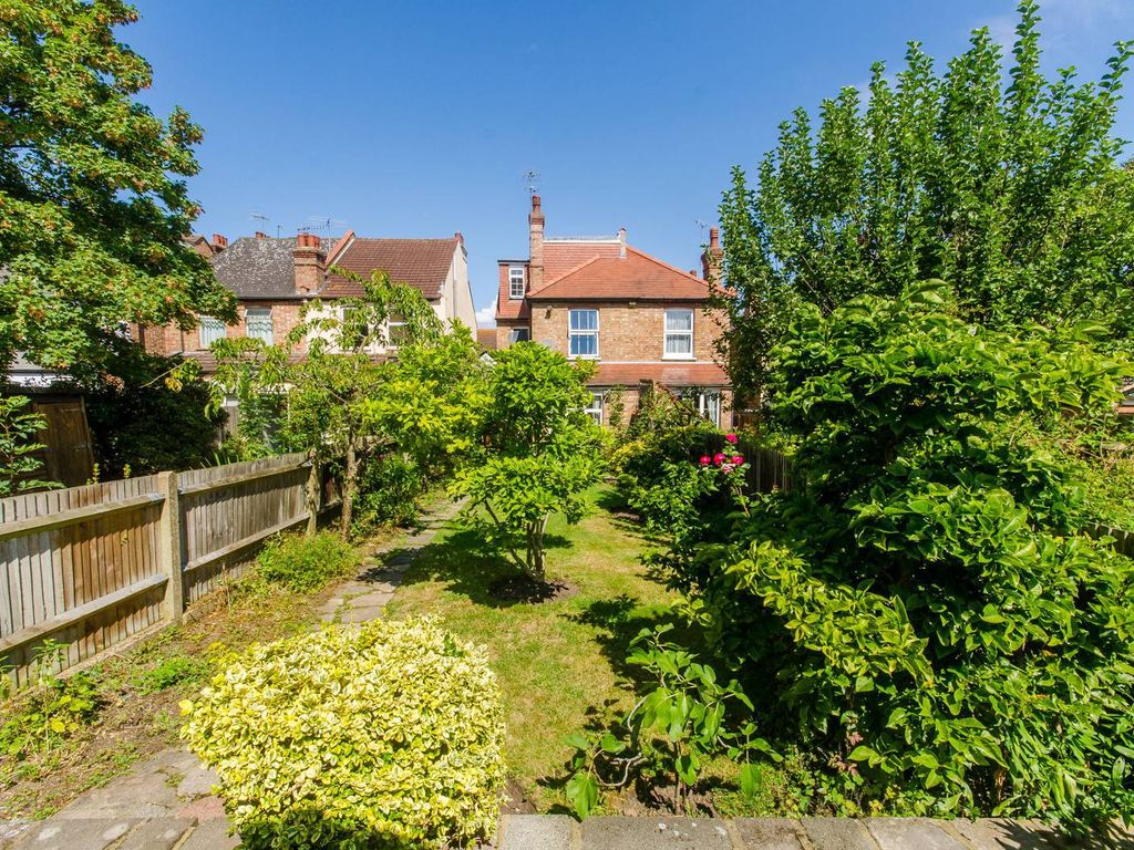 5 bed property to rent in Longley Road, Harrow HA1 Zoopla