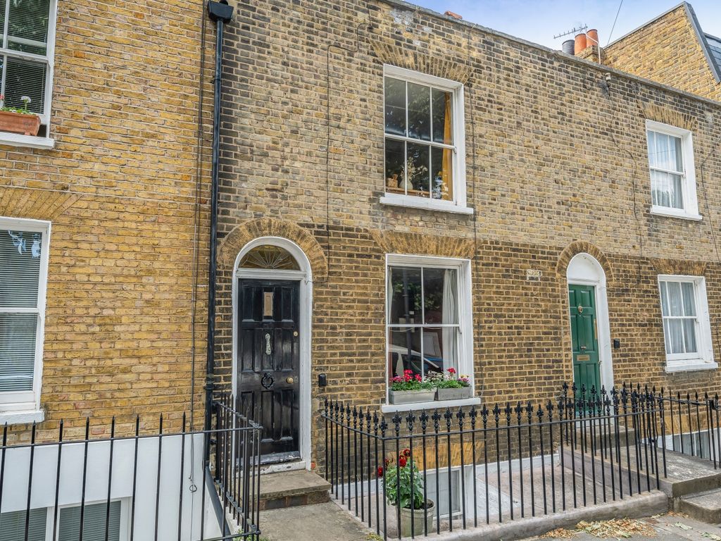 3 bed terraced house for sale in Greenwich Park Street, London SE10