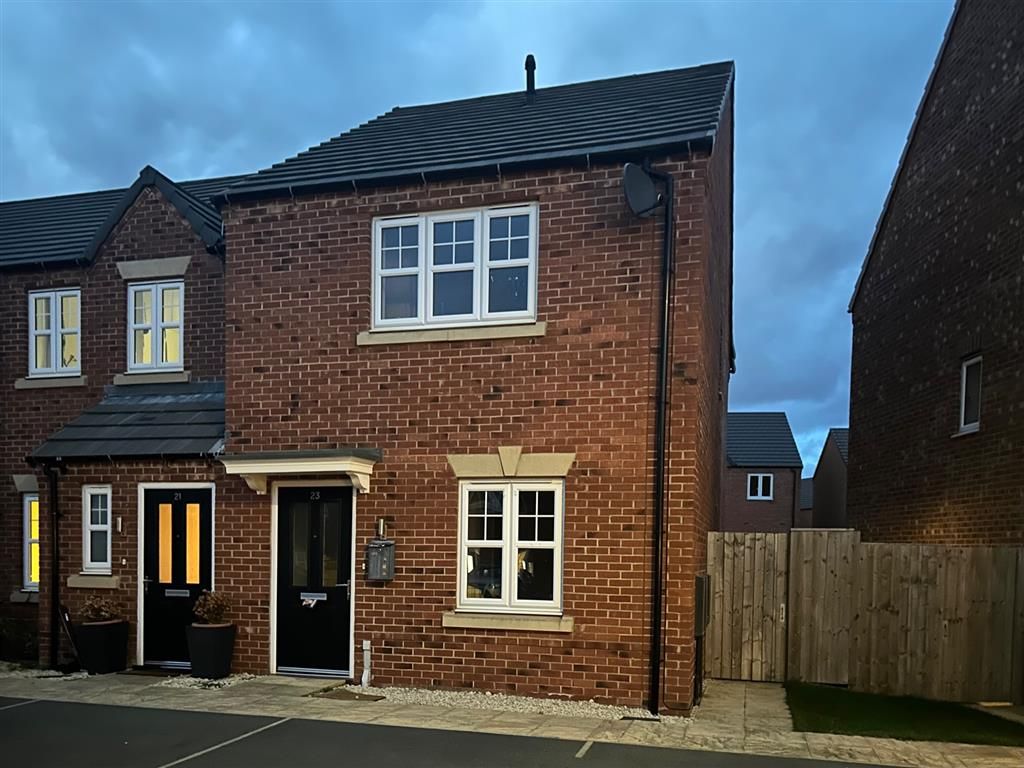 3 bed town house to rent in Harper Hill Gardens, Harworth, Doncaster