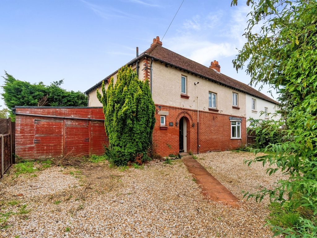 4 bed semidetached house for sale in Leigh Road, Eastleigh SO50, £
