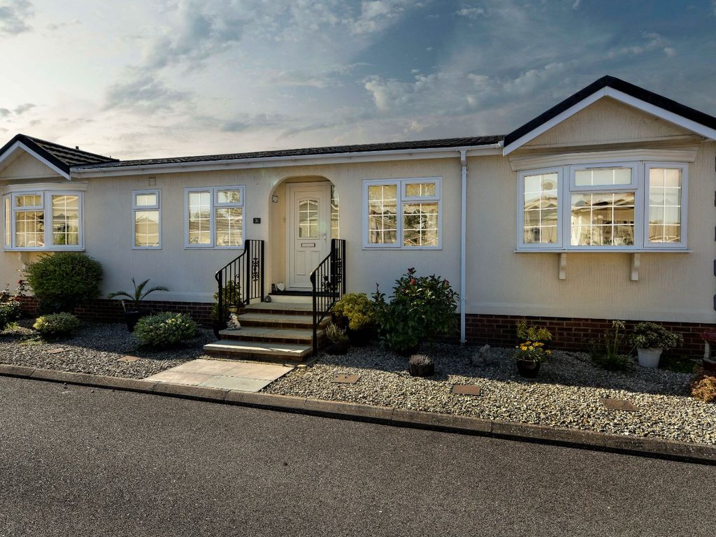 3 bed bungalow for sale in East Beach Park, Shoeburyness, Essex SS3, £