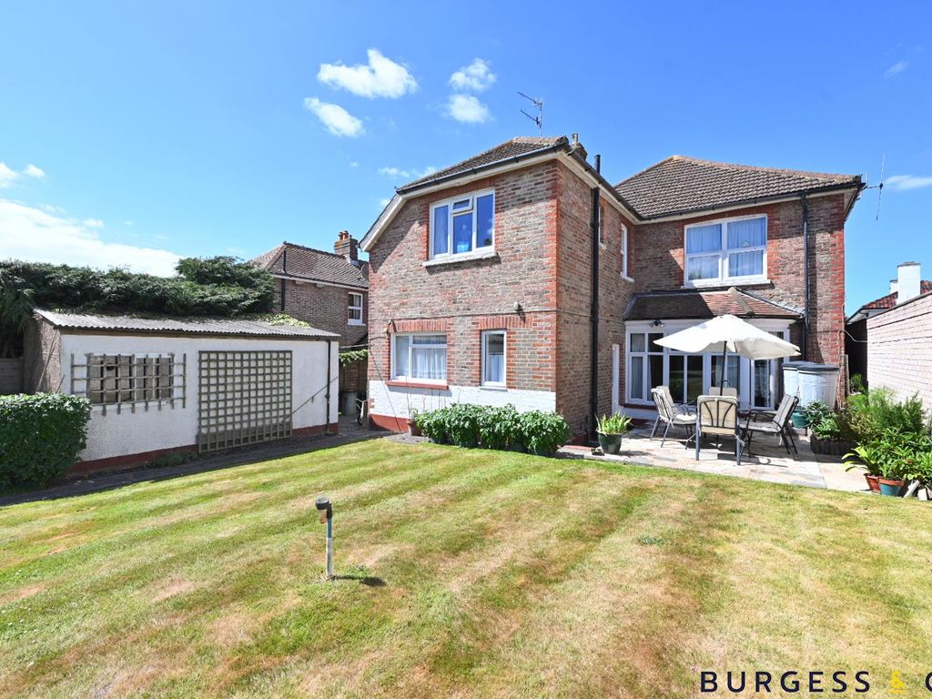 3 bed flat for sale in Elmstead Road, BexhillOnSea TN40 Zoopla