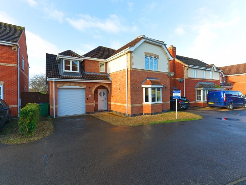 4 bed detached house for sale in Lintin Close, Bratton, Telford TF5