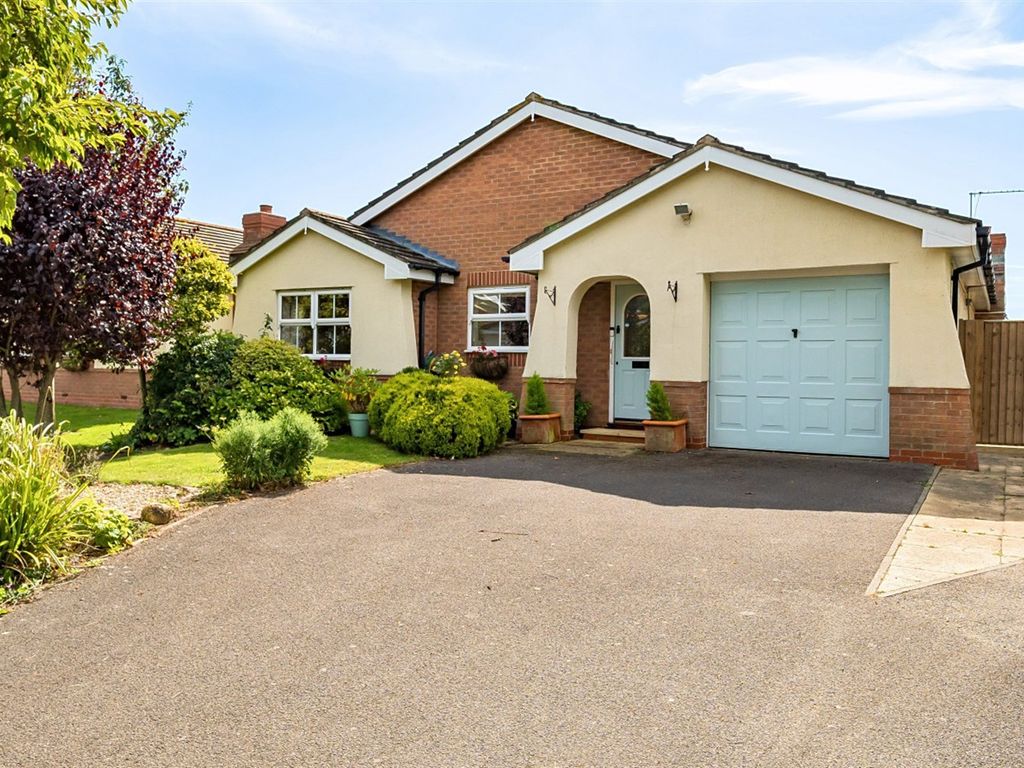 2 bed detached bungalow for sale in 12 Wooldridge Walk, Climping, West