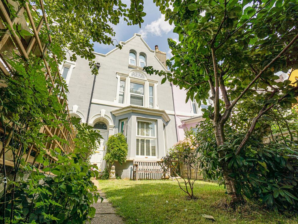 4 bed terraced house for sale in Mount Pleasant Crescent, Hastings TN34