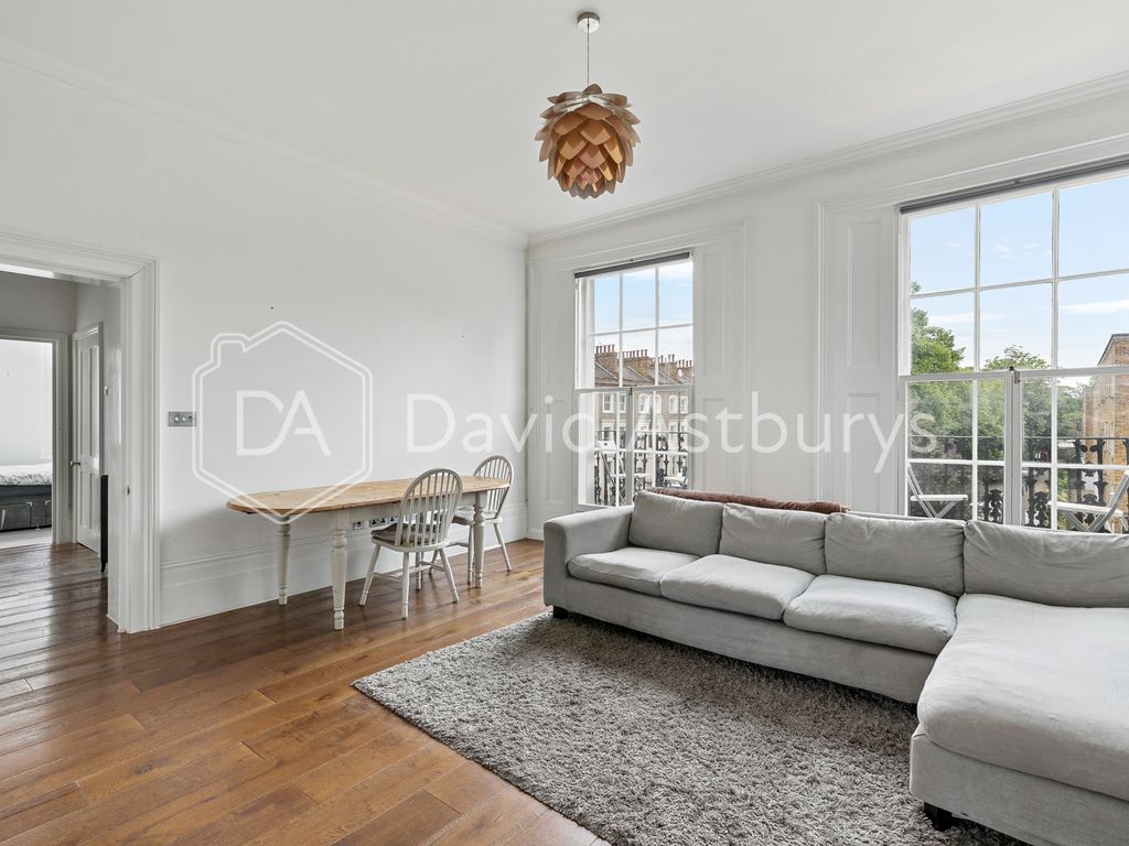 3 bed flat to rent in Compton Road, Islington, London N1, £3,900 pcm