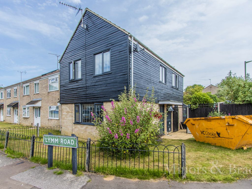 3 bed end terrace house for sale in Spexhall Way, Gunton, Lowestoft