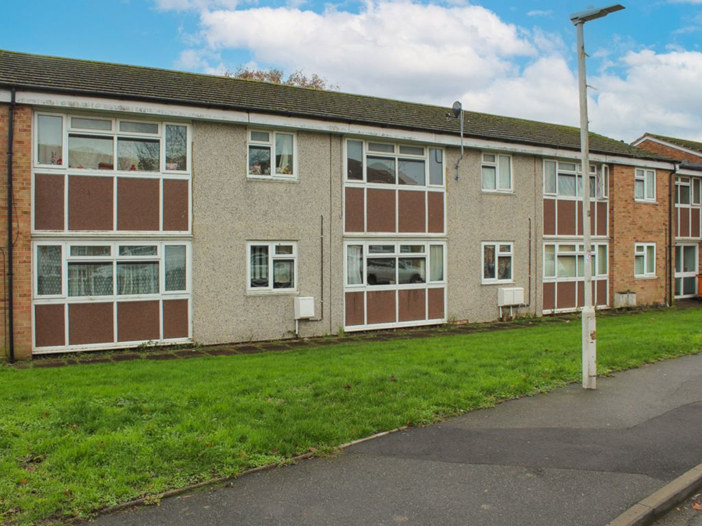 1 bed flat for sale in Arundel Road, Wickford SS11, £135,000 Zoopla