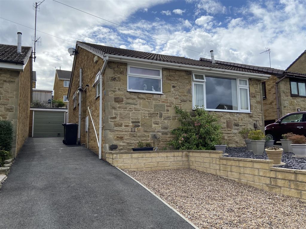 2 bed detached bungalow for sale in Hall Park Avenue, Liversedge WF15