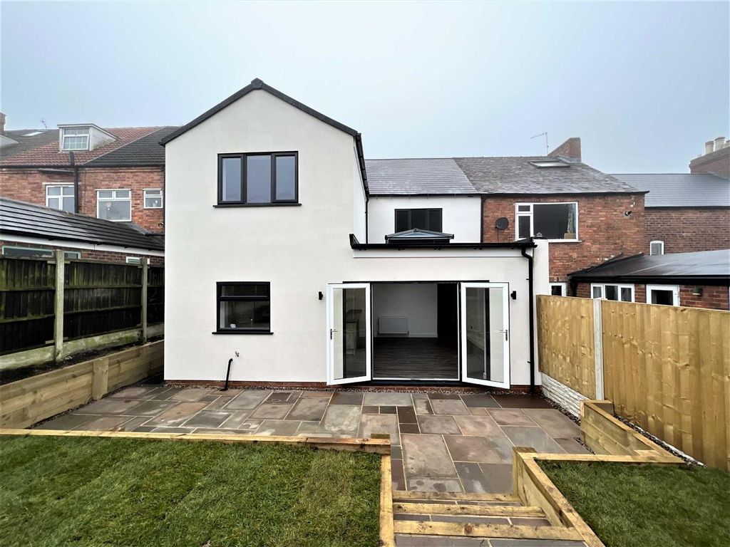 4 bed property for sale in Norman Road, Ripley DE5, £280,000 Zoopla