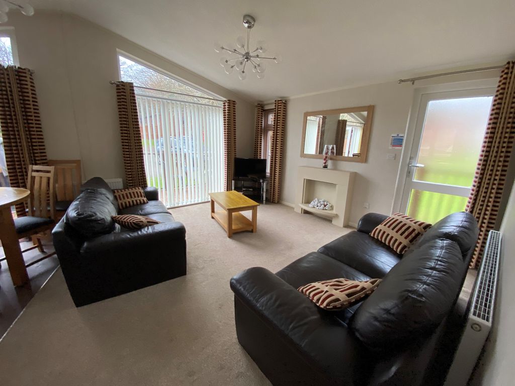 3 bed mobile/park home for sale in St Ives Holiday Village, Lelant, St